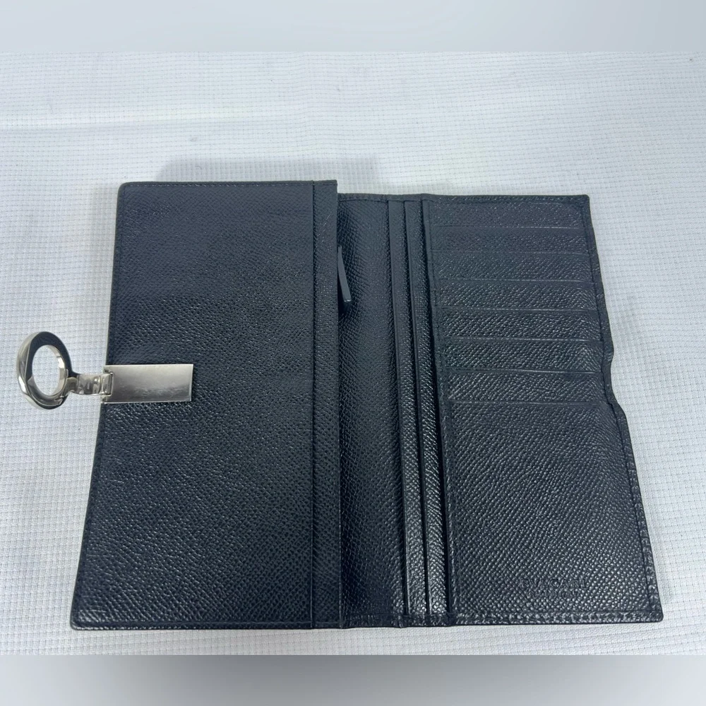 1050: Bvlgari Logo Ring Continental Wallet Black Grained Leather Blue